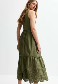 Thumbnail Image 3