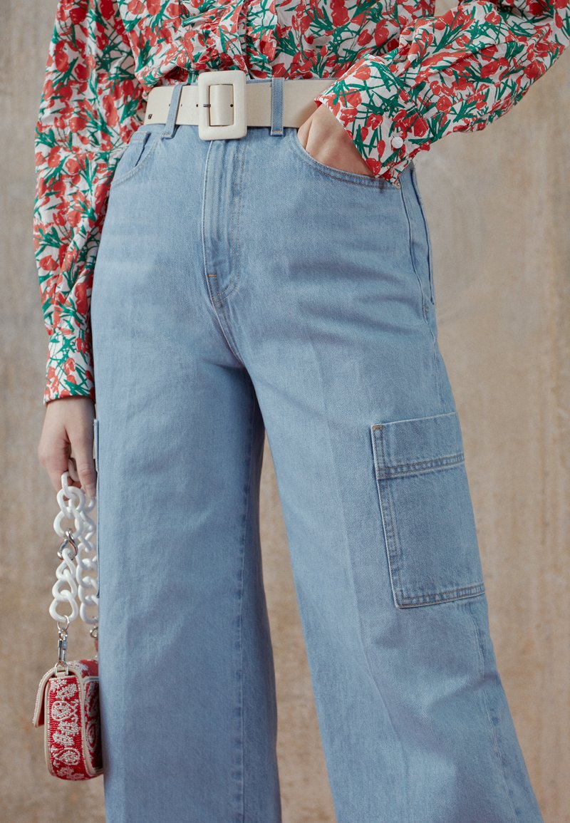 Damen Bekleidung | Frame Denim LE PIXIE HIGH RISE BAGGY POCKET Jeans Relaxed Fit genoa/blau - LJ82114 Damen Bekleidung | Frame Denim LE PIXIE HIGH RISE BAGGY POCKET Jeans Relaxed Fit genoa/blau - LJ82114