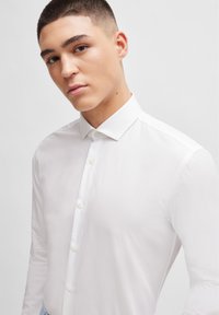 Thumbnail Image 4