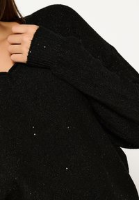 LolaLiza WITH SEQUINS - Pulover - black