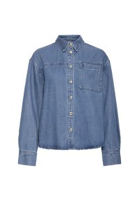 Chemise en denim bleu à manches longues avec fermeture à boutons, poche poitrine côté gauche et col classique sur fond blanc.