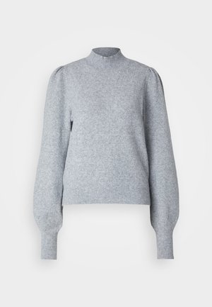 Lys grå genser med høy hals, lange puffermarmer og ribbestrikkede mansjetter og kant. Laget av myk, strukturert stoff.