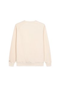 Sudadera de cuello redondo en color beige, de material de algodón suave, con puños y dobladillo acanalados, diseño sencillo sin logotipos ni patrones visibles, silueta recta.