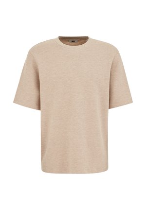 Beež lühikeste varrukatega tekstuuriga kudumistest T-särk ümara kaelusega ja tavalisel lõikega, kujutatud ühevärvilisel valgel taustal.