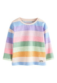 Chemise enfant à manches longues avec larges rayures horizontales pastel en bleu, violet, rose, vert, crème et orange, avec étiquette « Rainbow » près de l’ourlet.