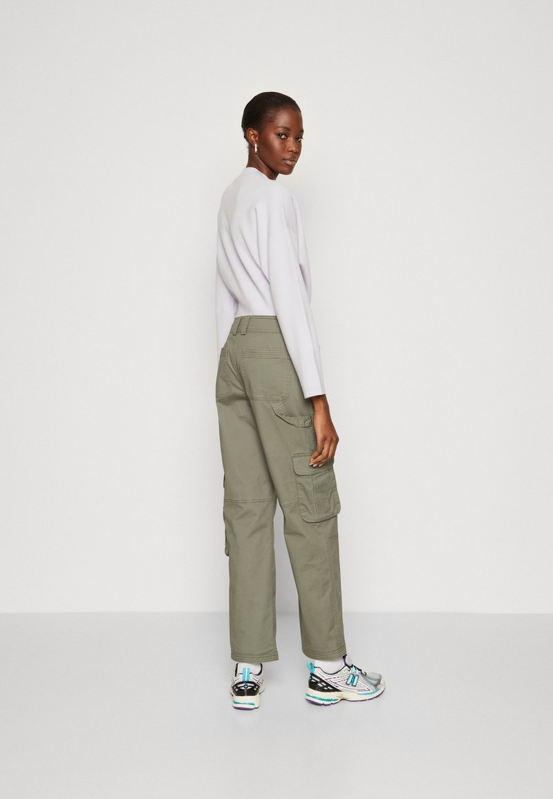Abercrombie & Fitch CLASSIC RELAXED STRETCH - Kapsáče - mulled basil