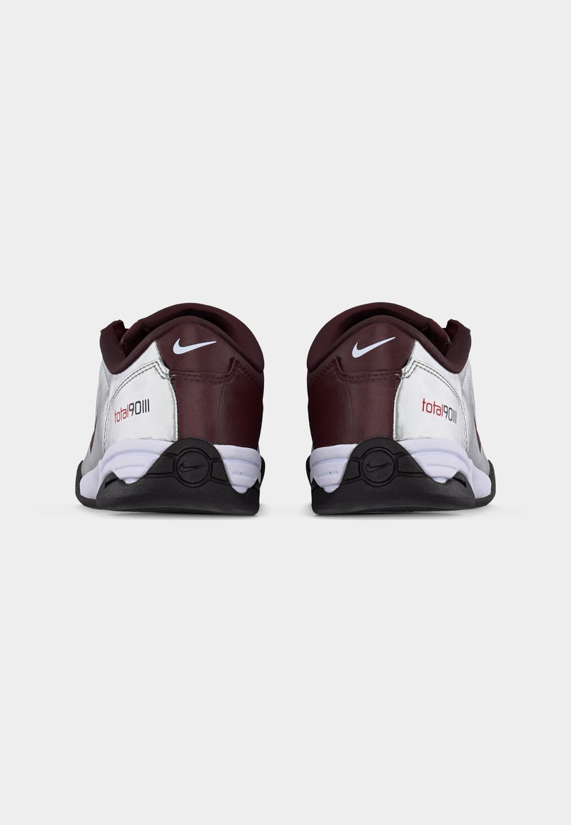 Nike Sportswear T90 - Tenisky - metallic silver-coloured/burgundy crush/white/black