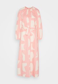 Maxi šaty v světle růžové barvě s bílými abstraktními vzory. Mají kulatý výstřih, dlouhé rukávy a odpovídající pásek v pase.