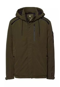 Oliwkowa kurtka z kapturem, zapinana na zamek, z regulowanymi sznurkami i wieloma kieszeniami, z czarnymi akcentami na ramionach.