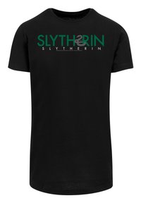 Must värvi puuvillane t-särk, millel on grafiti disain rohelise ja halli tekstiga "SLYTHERIN" ning keskosas käärik.