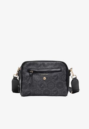 Sort syntetisk crossbody taske med geometrisk præget mønster, guldfarvet hardware, en frontlomme med lynlås og justerbar rem. Glat tekstur.