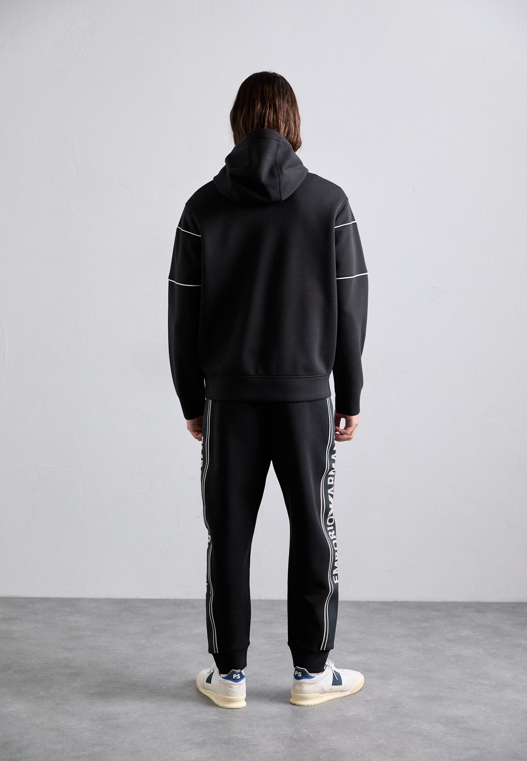 トップス EMPORIO ARMANI knit black made in Italy トップス EMPORIO ARMANI knit black made in Italy Giorgio Armani