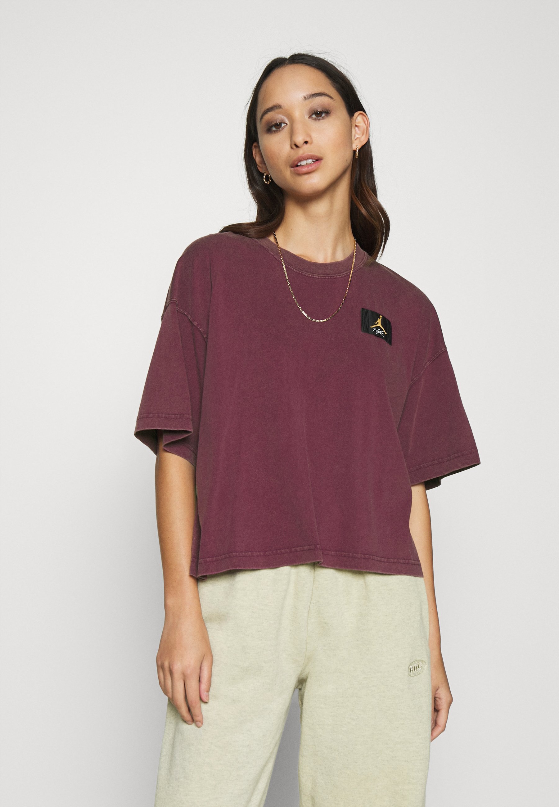 blusa jordan essentials