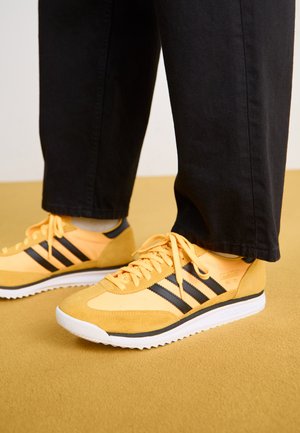 SL 72 RS UNISEX - Trainers - spark/core black/footwear white