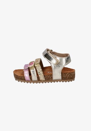 Open tenen sandalen voor kinderen met kurken zool, metallic gouden enkelbandje en roze, gouden en glinsterende voorste bandjes met klittenbandsluitingen.