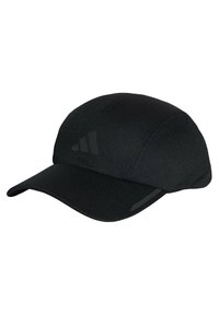 Cappellino sportivo nero realizzato in tessuto testurizzato, con visiera curvata, dettagli riflettenti e un logo discreto sulla pannello frontale.