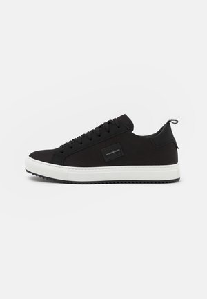 METAL - Zapatillas - black