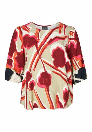 Virágmintás bézs blúz vörös és rózsaszín részletekkel, kerek nyakkivágással és puffos ujjal. Könnyű anyagból készült.