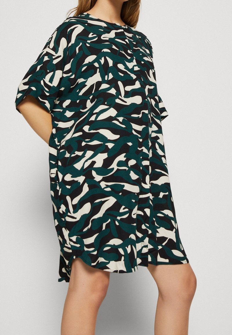 Monki Shirt dress - green - (Pre-owned) - Zalando.ie