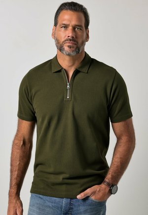 JP1880, POLO SHIRT, SHORT SLEEVE, PIQUÉ, ZIP, UP TO 8XL - Polo - fir green