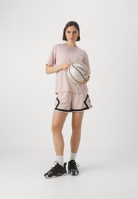 Jordan Short de sport - particle beige/black