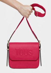 Tous BRENDA - Bandolera - fucsia