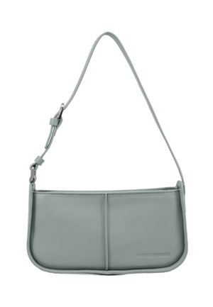 Leder-Crossbody-Tasche in sanftem Mintgrün, mit flachem Design, verstellbarem Tragegurt und Mittelnahtdetail. Glatte Textur mit dezentem Branding.