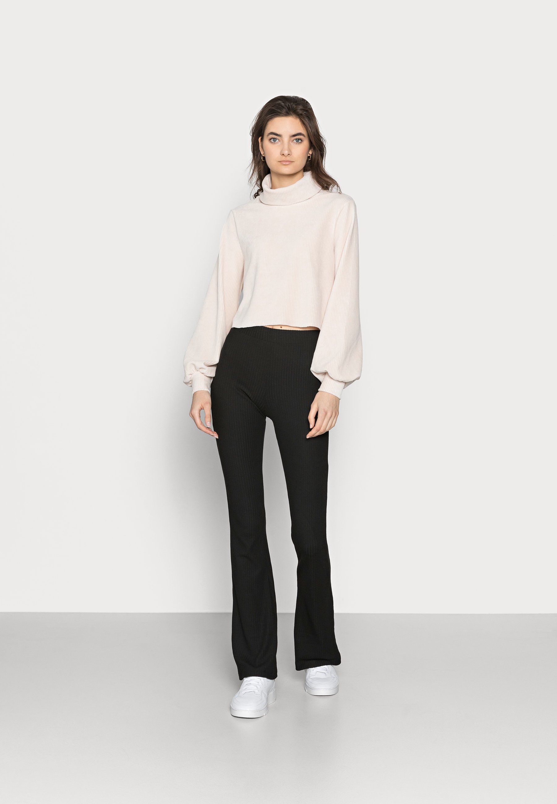 ONLY Tall ONLNELLA FLARED PANT 