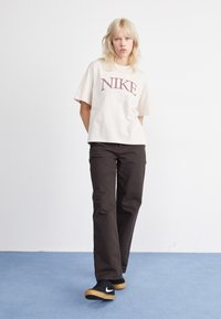 Carhartt WIP PIERCE PANT STRAIGHT - Kelnės - tobacco