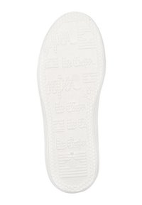 Biała gumowa podeszwa butów z teksturowaną powierzchnią, z logo "Le Cooper" i wzorem w różnych czcionkach na całej powierzchni podeszwy.