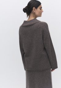 STOCKH LM Studio STEFANIA PREMIUM TURTLENECK - Stickad tröja - taupe melange