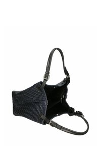 Texturerad mörkblå handväska med läderdetaljer, som har ett vävt mönster, dubbla handtag och en öppen inredning med fickdetaljer.