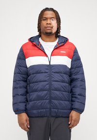 Jack & Jones JJVINCENT PUFFER HOOD - Allvädersjacka - tango red