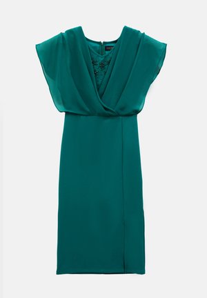 Abito teal con scollo a V e maniche a farfalla corte. Il corpetto presenta decorazioni in perline. Tessuto liscio con una silhouette dritta.