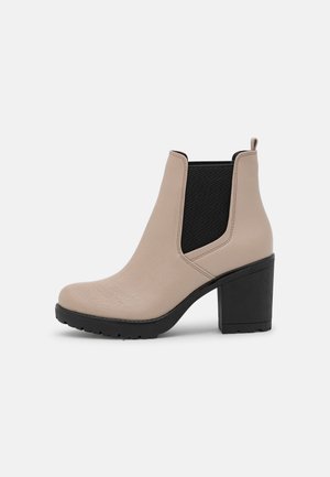 Ankle boot