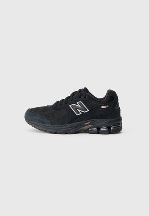 GC2002 UNISEX - Sportcipő - black