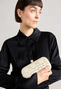 Clutch - light gold-coloured