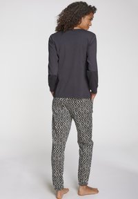 Vivance Langarmshirt - schwarz