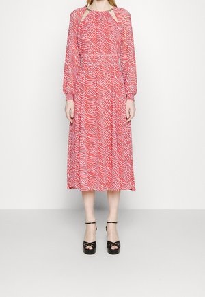Day dress - light red