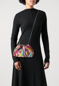 PARFOIS BAG BUCATINI - Τσάντα χιαστί - bright multicolor