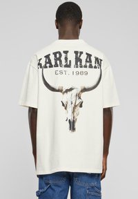 Karl Kani - SMALL SIGNATURE WASHED HEAVY SKULL - Triko s potiskem - off white Miniatura obrázku 1