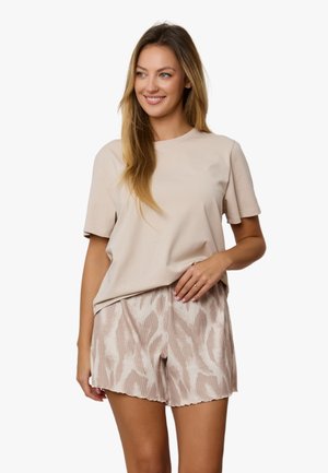 - Zestaw bielizny nocnej