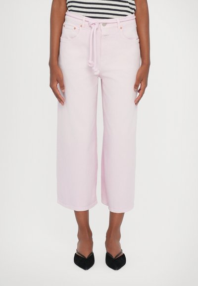 CLOSED LYNA - Jeans relaxed fit - pink