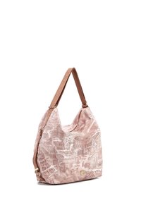 Borsa a spalla in tessuto rosa con dettagli su mappe, hardware in bronzo per la cerniera e una tracolla testurizzata con accenti del logo.