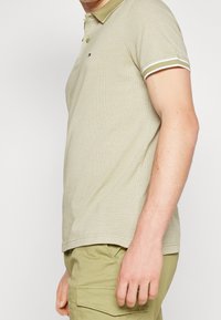 Tommy Hilfiger Polotričko - olive
