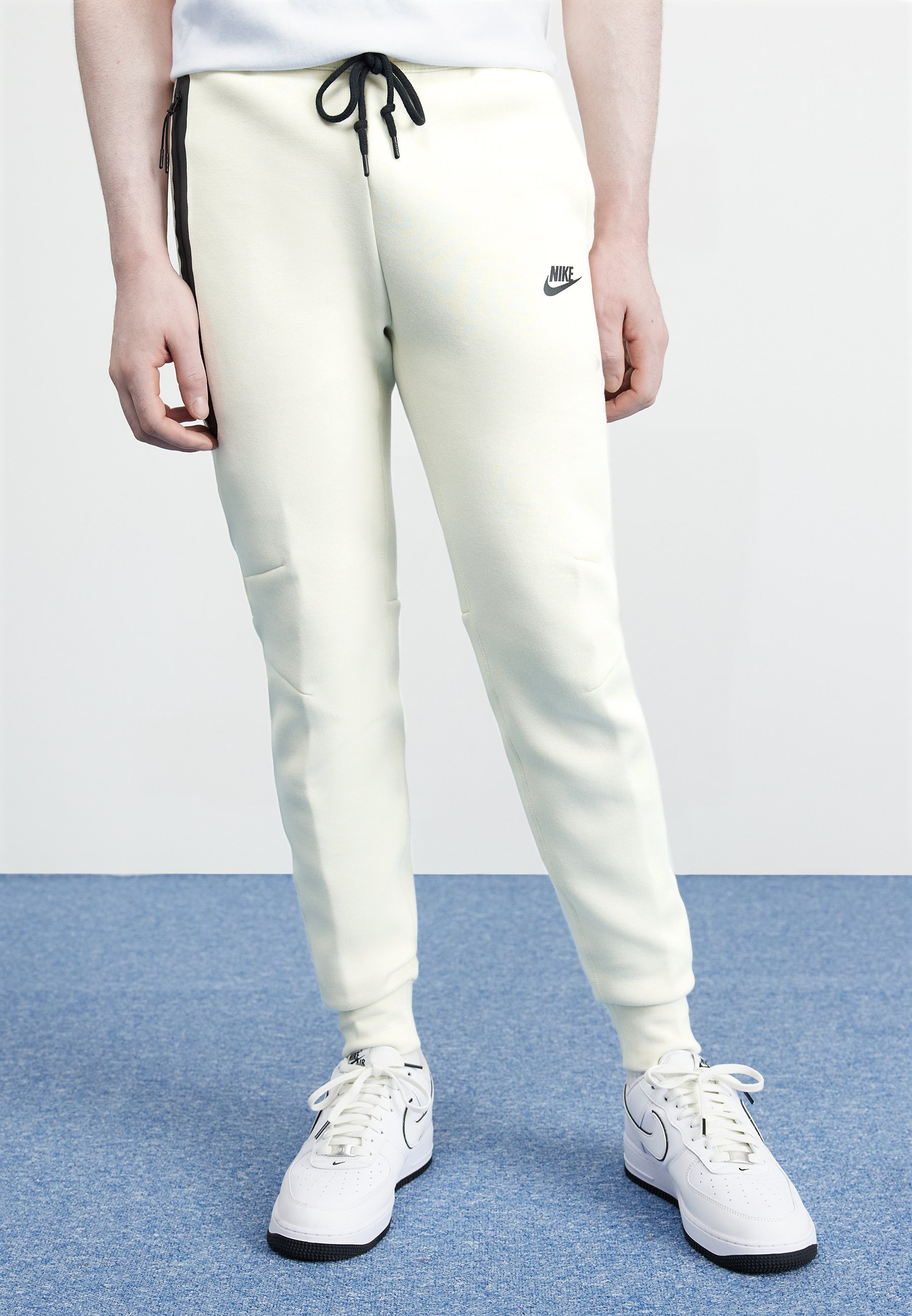 Pantalon Nike Chandal Nike Tech Amarillo Chandal Tech Fleece Crema