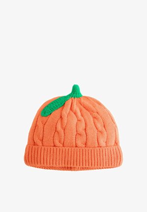 Berretto arancione lavorato a maglia con dettaglio di gambo e foglia verdi, che assomiglia a una zucca.