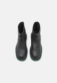 Copenhagen Studios CPH1007 - Bottines à plateau - black/green