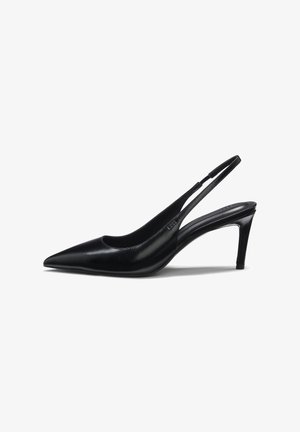 Schwarzer High-Heel-Pumps aus Leder mit spitz zulaufender Schuhspitze, schmalem Stiletto-Absatz und schmalem Riemen um die Ferse.