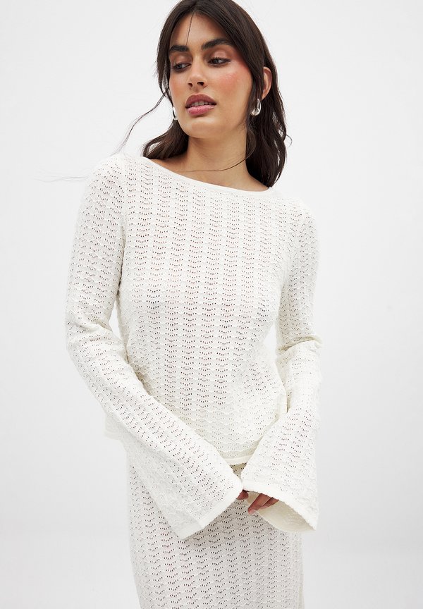 BACK DETAIL - Strickjacke